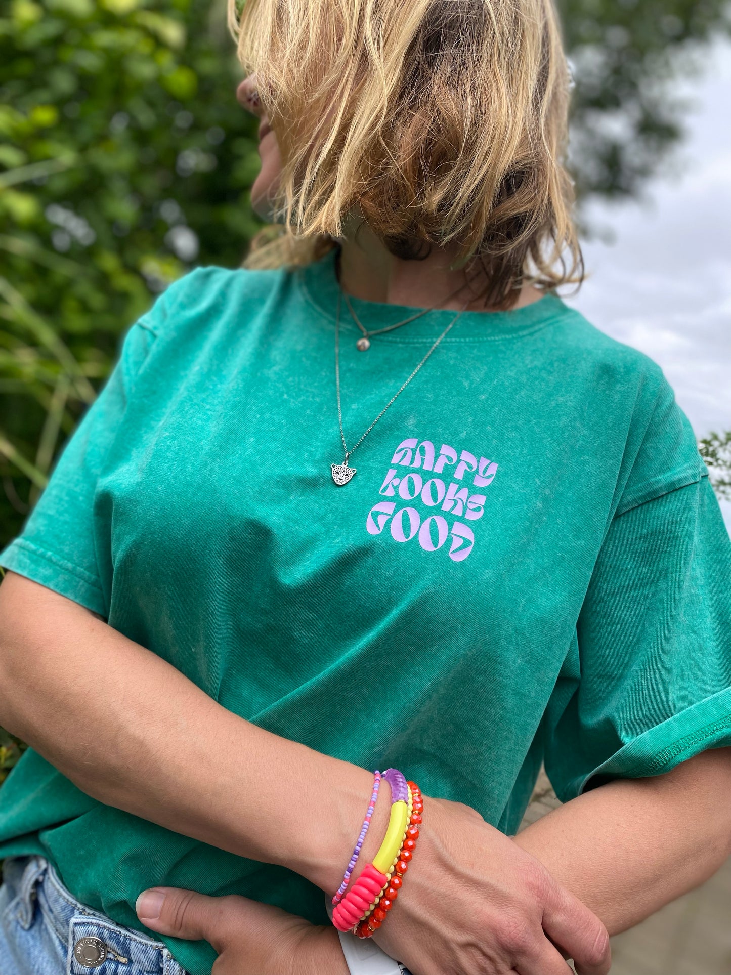 T-shirt happy looks good - groen
