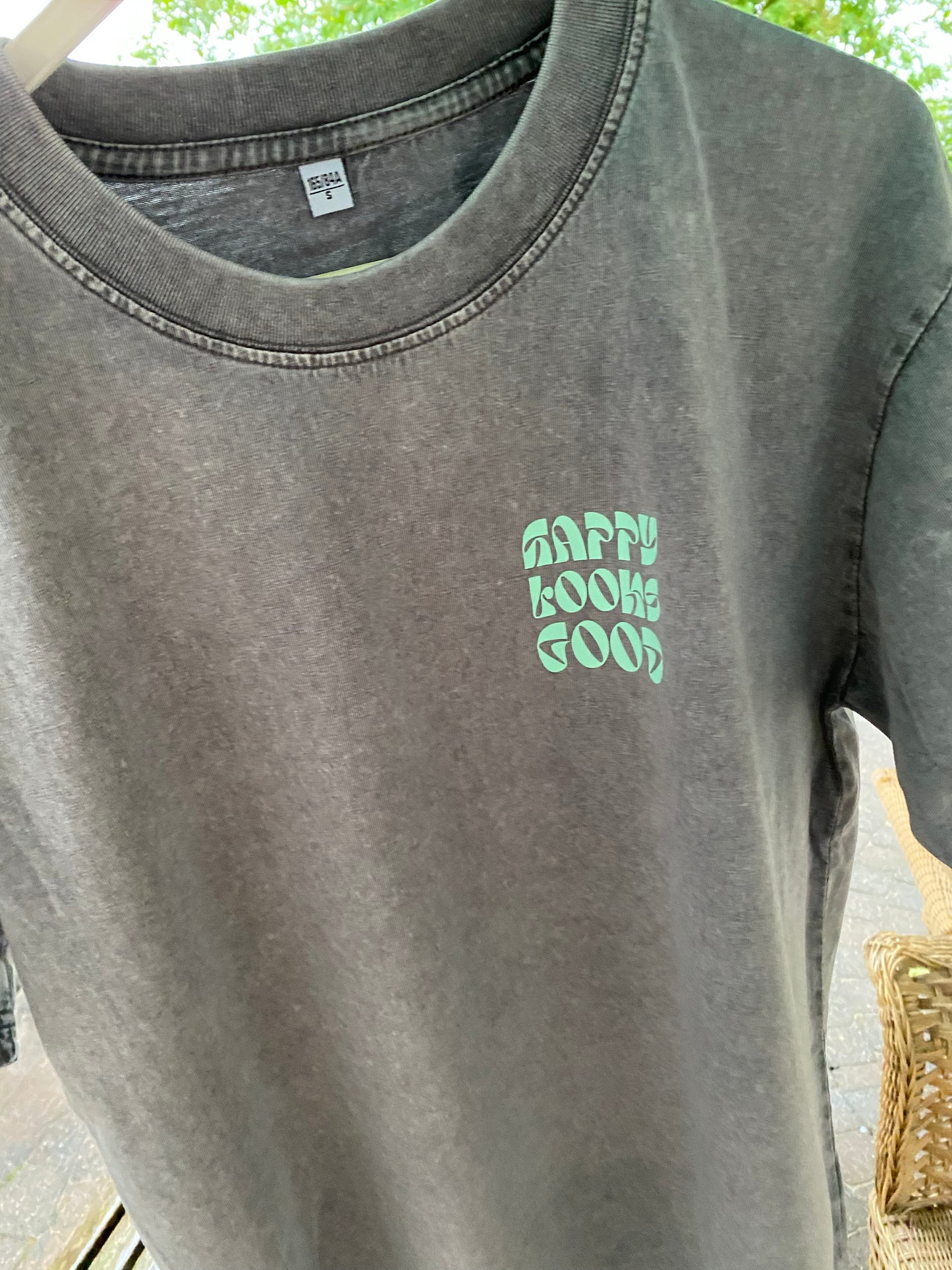 T-shirt happy looks good - grijs