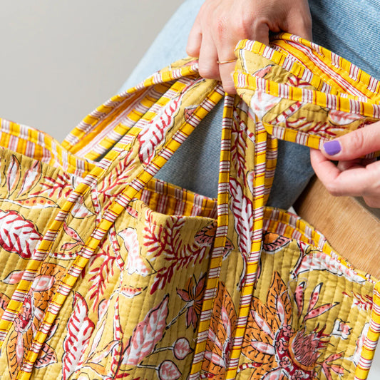 Quilted shopper - Pistache met bloemen