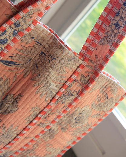 Quilted shopper - Perzik met bloemen